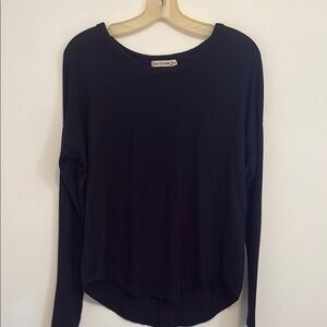 Women's Black Long Sleeve Top